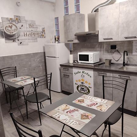 Roma Tourist Lease Hotel Ачилия Екстериор снимка
