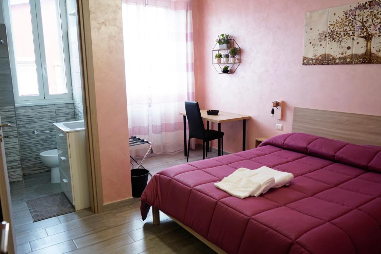 Roma Tourist Lease Hotel Ачилия Екстериор снимка